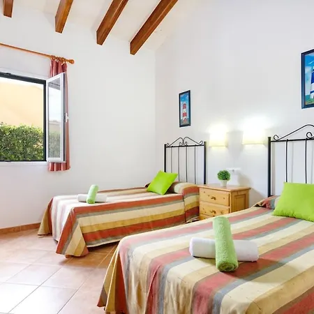 Vila S'aladern Cala en Bosch